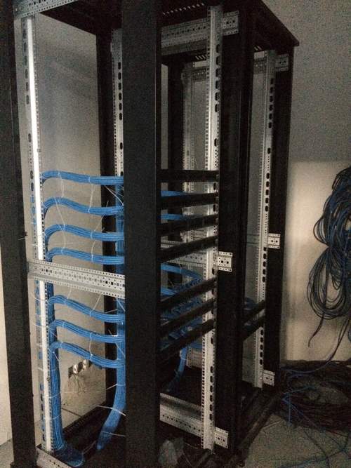 靈活有序，裝備現(xiàn)代化 江蘇蘇州聯(lián)滔電子機(jī)房綜合布線實踐解析
