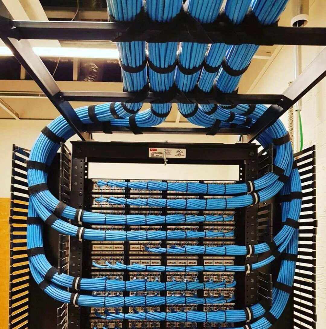 整齊之美 配電箱布線的藝術與安全感